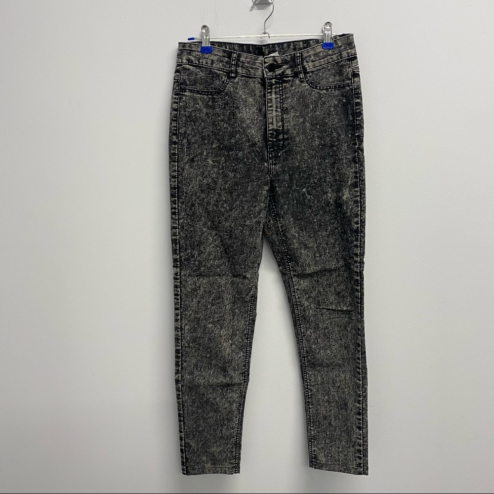 ✨NEW✨ HIGH WAIST BLACK ACID WASH JEANS